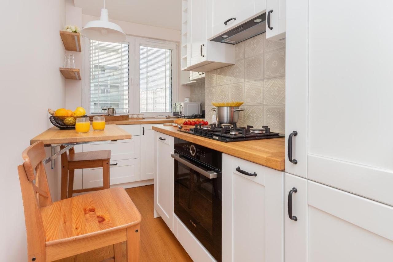 Cozy Pastel Two Bedroom Apartment In Central Gdynia By Noclegi Renters 外观 照片